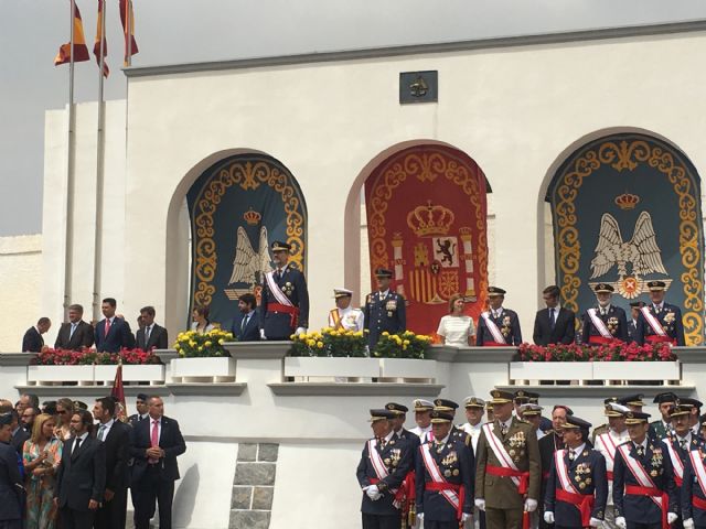 El Rey  Felipe VI presidió la entrega de Despachos a los nuevos Tenientes  en la Academia General del Aire de San Javier - 5, Foto 5
