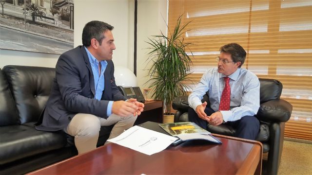 El alcalde de Alcantarilla, Joaquín Buendía, se reúne con el consejero de Agua, Agricultura, Ganadería y Pesca, Francisco Jódar - 1, Foto 1