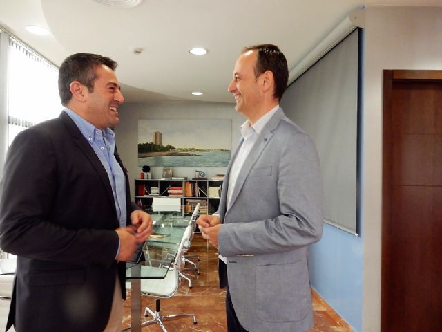 El alcalde de Alcantarilla, Joaquín Buendía, se reúne con el consejero de Turismo, Cultura y Medio Ambiente, Javier Celdrán - 3, Foto 3