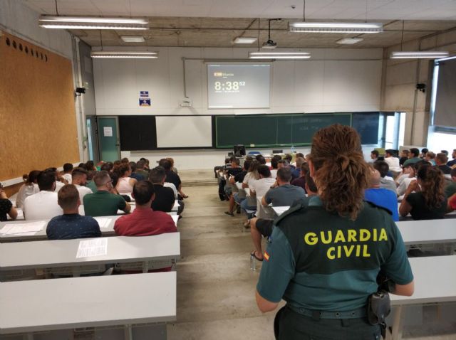 Más de 28.000 aspirantes participan en la  oposición para acceso a la Escala de Cabos y Guardias de la Guardia Civil - 1, Foto 1