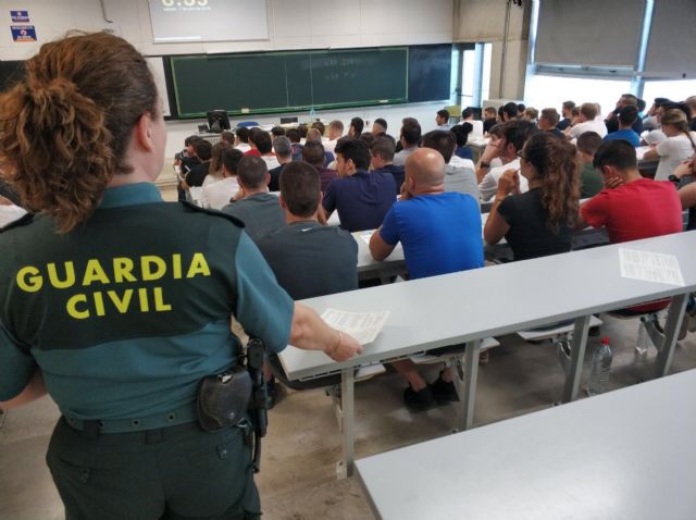 Más de 28.000 aspirantes participan en la  oposición para acceso a la Escala de Cabos y Guardias de la Guardia Civil - 2, Foto 2