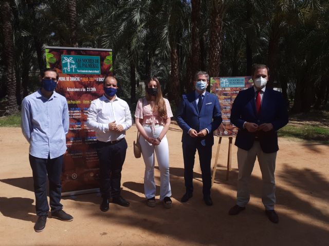 Autoridades y la trovera Isa de La Aljorra , Foto 1