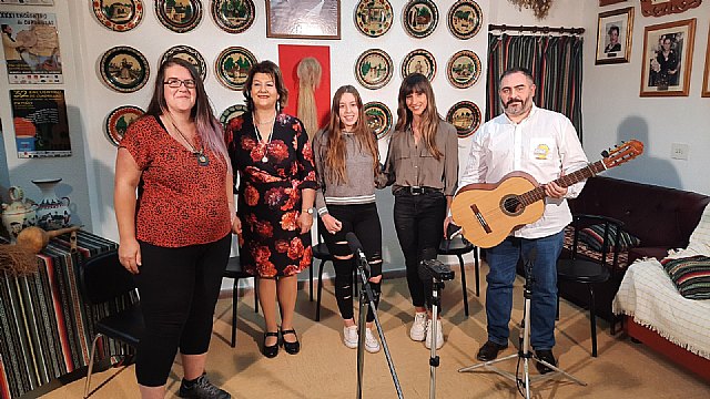El grupo Mujeres Troveras, Foto 2