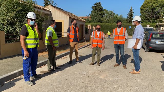 Mejora del acondicionamiento del entorno del colegio Ntra. Sra. de los Dolores en Dolores de Pacheco - 3, Foto 3