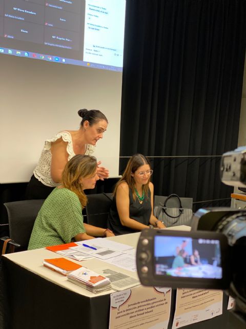 Víctimas y/o posibles víctimas de abuso sexual infantil - 3, Foto 3