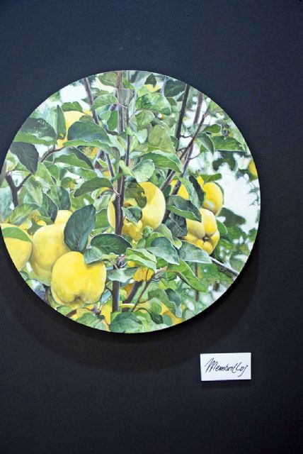 La muestra pintora, compuesta por diecisiete cuadros pintados en acrílico sobre tablas es a la memoria de la madre del artista, en el Círculo Mercantil de Sevilla - 4, Foto 4