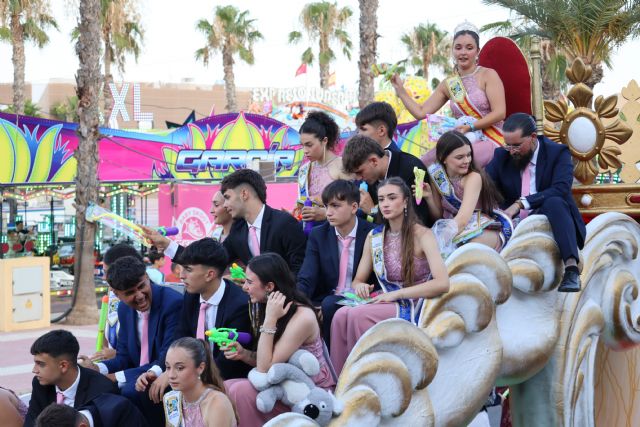 El desfile de carrozas pone el broche final a las fiestas en honor a San Pedro Apóstol 2025 - 3, Foto 3