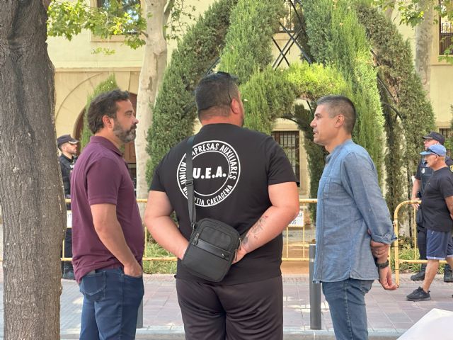 MC reafirma su compromiso con las reivindicaciones de los trabajadores de la industria auxiliar de Navantia - 2, Foto 2