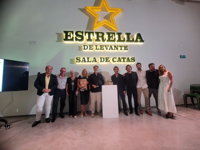 Una noche mágica de arte y solidaridad en la sala de catas de Estrella de Levante - 4, Foto 4