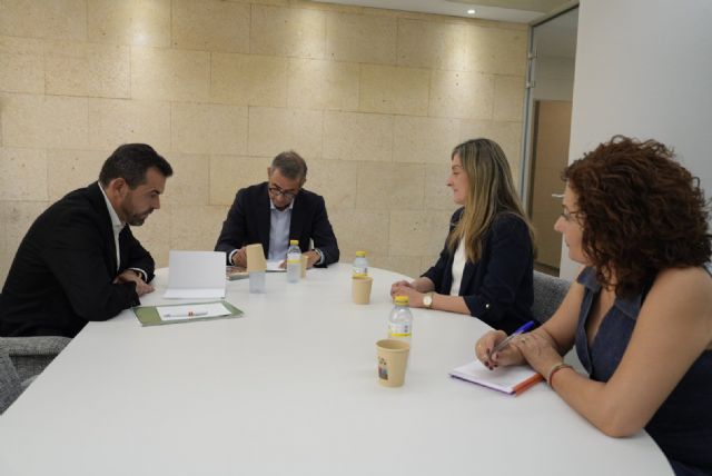 VOX presenta a CROEM su Programa de Desregulación para eliminar trabas burocráticas y favorecer el crecimiento empresarial - 2, Foto 2