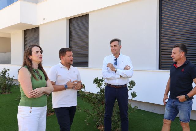 El centro de San Pedro del Pinatar gana un nuevo espacio verde para el disfrute de vecinos