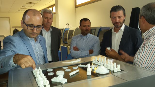 La Comunidad y los empresarios del metal alinean sus estrategias para impulsar la Industria 4.0 en este sector estratégico - 1, Foto 1