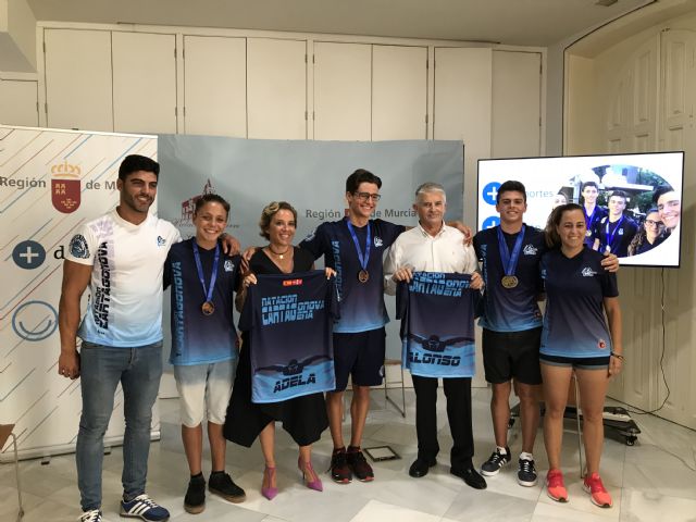 Martínez-Cachá recibe a los a los jóvenes del equipo infantil de natación del Cartagonova-Cartagena - 2, Foto 2