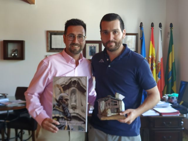 Visita Cofradía San Ginés de la Jara al Ayuntamiento de Colindres - 1, Foto 1