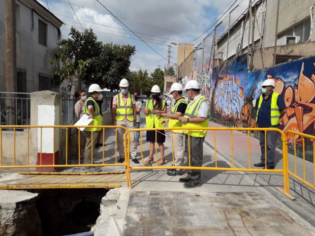 La ampliación de la red de saneamiento soluciona los problemas existentes en Puente Tocinos por la falta de alcantarillado - 1, Foto 1