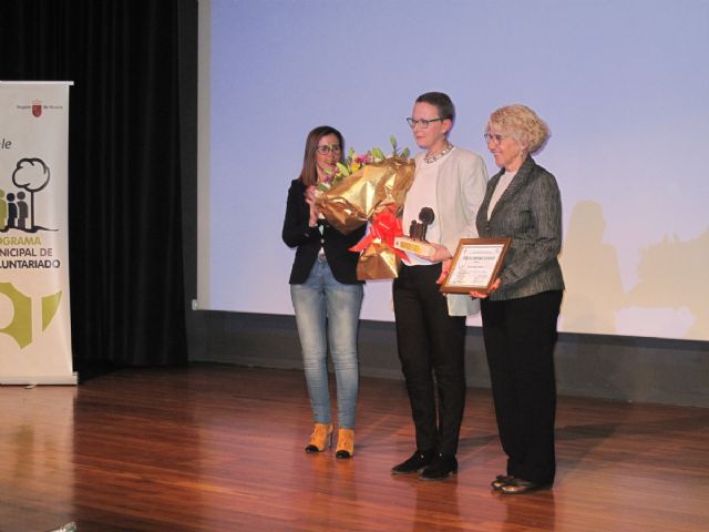 El Ayuntamiento expresa sus condolencias por el fallecimiento de María Requena, Premio Voluntaria del Año 2018 - 1, Foto 1