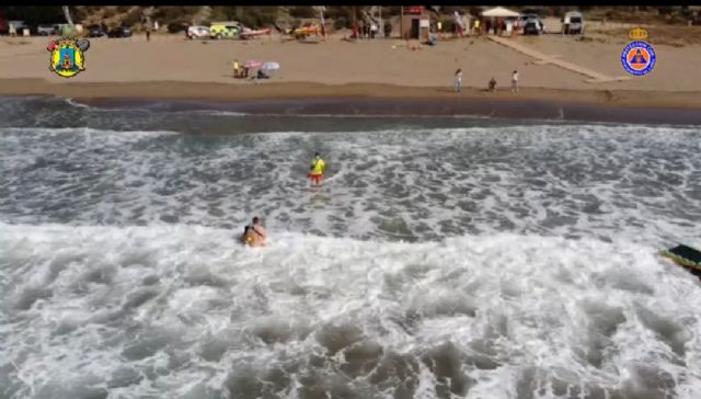 Rescatan a cinco personas en la Cala de Calnegre - 1, Foto 1
