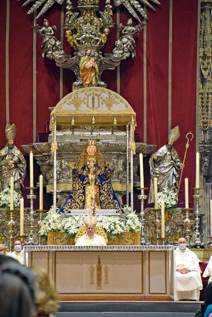 Primer día de la tradicional novena a la Virgen de los Reyes - 2, Foto 2