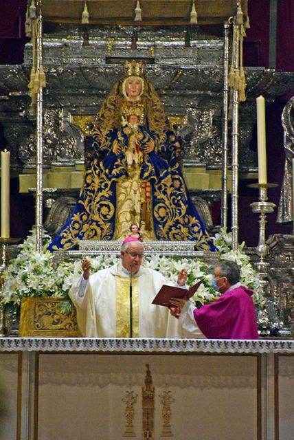 Primer día de la tradicional novena a la Virgen de los Reyes - 3, Foto 3