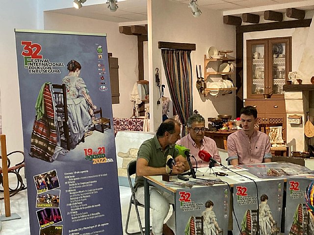 Grupos de Perú, Indonesia, Senegal y España harán olvidar los dos años en blanco del Festival Internacional de Folclore en el Segura - 1, Foto 1