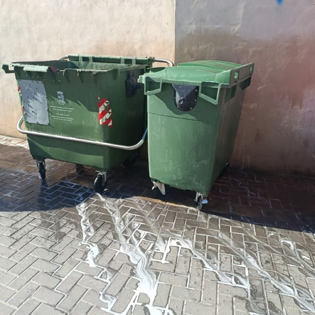 Servicios crea una nueva brigada de limpieza viaria mediante baldeo con agua a presión y jabón para reforzar el mantenimiento de las calles - 3, Foto 3