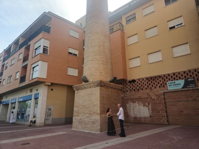 El Ayuntamiento culmina la recuperación de la histórica chimenea de Algezares, símbolo del patrimonio industrial - 4, Foto 4