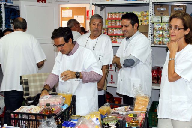HIDROGEA y el Ayuntamiento colaboran con el Comedor Social Beata Piedad de la Cruz de Alcantarilla - 1, Foto 1
