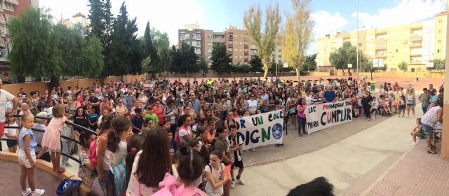 El AMPA del colegio Mediterráneo suspende la huelga prevista pero anuncia parones diarios de quince minutos - 1, Foto 1