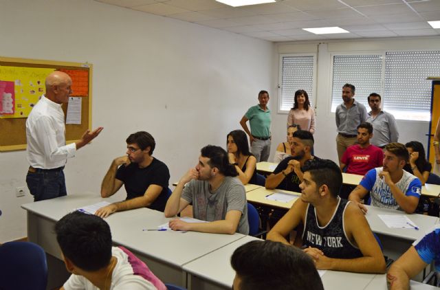 Un curso de Garantía Juvenil forma a 15 jóvenes torreños en limpieza de espacios abiertos e instalaciones industriales - 2, Foto 2