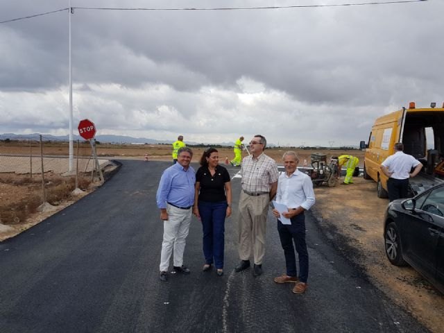 La Comunidad invierte más de 53.000 euros en la mejora de un camino rural en Los Alcázares - 1, Foto 1