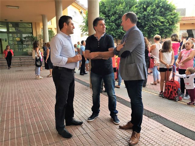 Los alumnos de Infantil y Primaria de los centros educativos de Alcantarilla inician el curso escolar 2017-2018 - 4, Foto 4