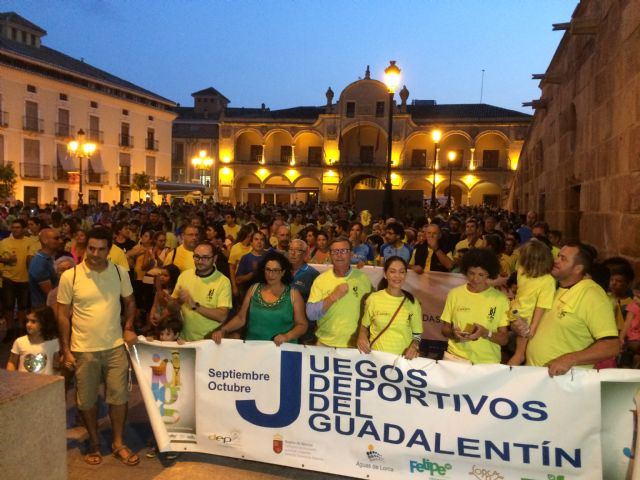 1.540 personas inauguran los Juegos Deportivos del Guadalentín caminando por las calles de Lorca - 1, Foto 1