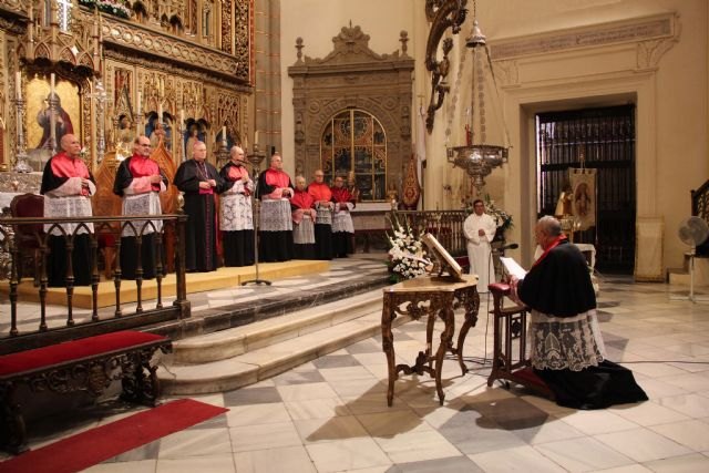 Mons. Calixto Carrasco toma posesión como canónigo honorario de la Catedral de Murcia - 1, Foto 1