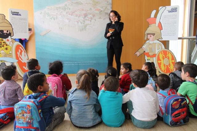 Cartagena Puerto de Culturas acerca la historia a los escolares a través de talleres - 1, Foto 1