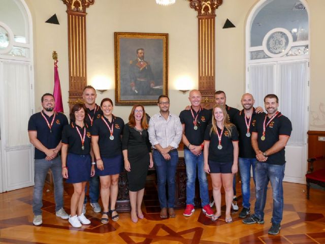 La selección española de Dragon Boat visita el Palacio Consistorial tras lograr el bronce en el campeonato europeo disputado en Brandemburgo - 1, Foto 1