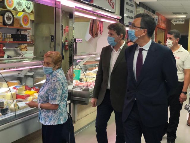 Finalizan las obras de saneamiento e instalación de válvulas antirretorno contra DANAS en la renovada plaza de abastos de Vistabella - 2, Foto 2