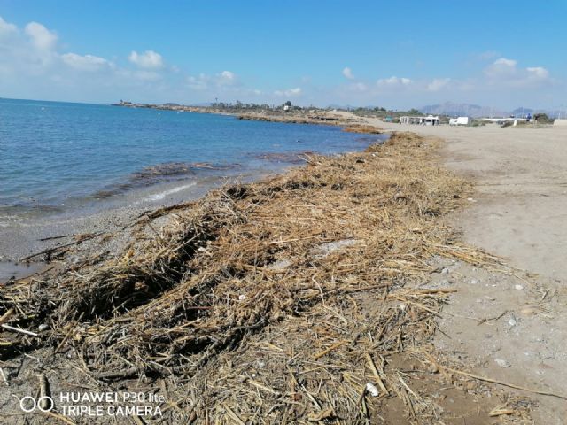 Las playas se recuperan lentamente tras los destrozos de las lluvias de la pasada semana - 2, Foto 2
