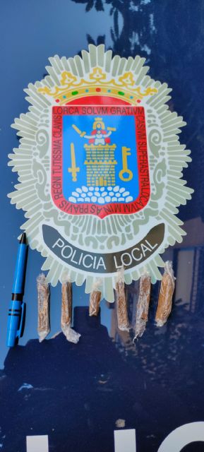 La Policía Local de Lorca detiene a una persona por un presunto delito contra la salud pública, en concreto por tráfico de drogas - 1, Foto 1