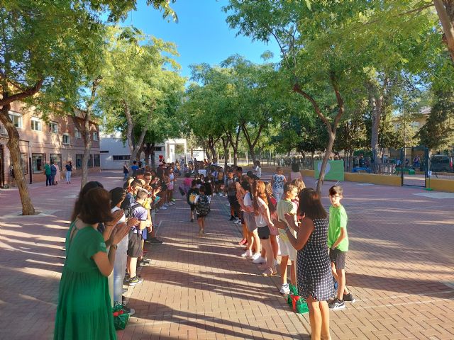 Más de 4.200 alumnos de Infantil, Primaria y Educación Especial comienzan el curso escolar en Alcantarilla - 3, Foto 3