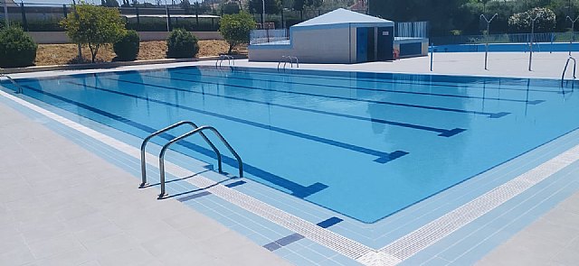La temporada de baño en las piscinas del polideportivo municipal bate el récord de asistentes con respecto a años anteriores - 1, Foto 1