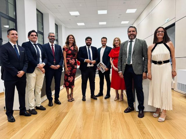 Archena inaugura el edificio rehabilitado del antiguo colegio Miguel Medina tras una completa remodelación - 2, Foto 2