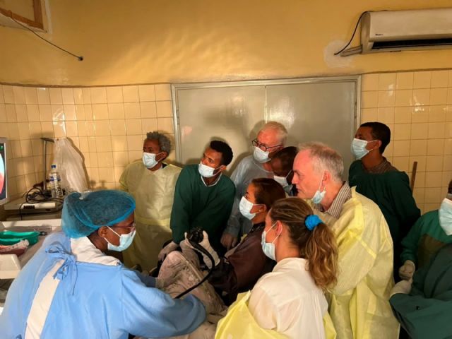 La Dra. Oehler, de Vithas Xanit, forma a jóvenes médicos en Etiopía junto a la World Endoscopy Organization - 2, Foto 2