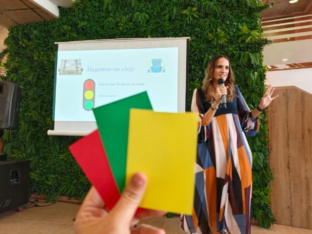 Colectividades Antonia Navarro refuerza la convivencia en sus comedores escolares con formación específica para más de 200 empleados - 5, Foto 5