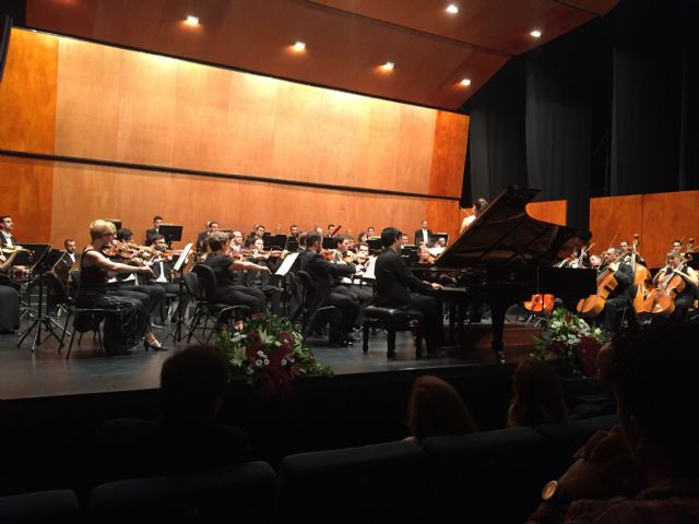 Espectacular inicio de temporada de Promúsica Águilas junto a la Orquesta Sinfónica de la Región de Murcia y el pianista Jorge Nava - 2, Foto 2
