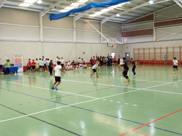 100 alumnos del Ciudad del Sol, Alfonso X, José Robles y San Cristóbal participan en el Torneo de Fútbol Sala Escolar - 2, Foto 2