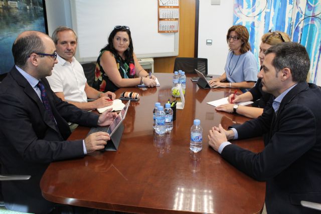 La Comunidad apoyará a la Escuela de Negocios para crear una red de inversores privados que impulsen las 'startups' - 1, Foto 1