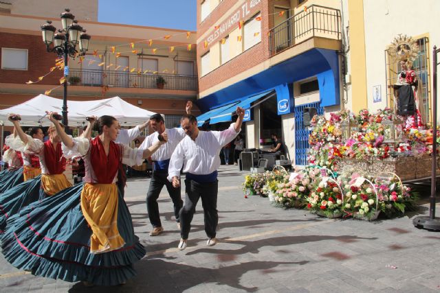 Centenares de lumbrerenses veneran con flores a Nuestra Señora la Virgen del Rosario - 1, Foto 1