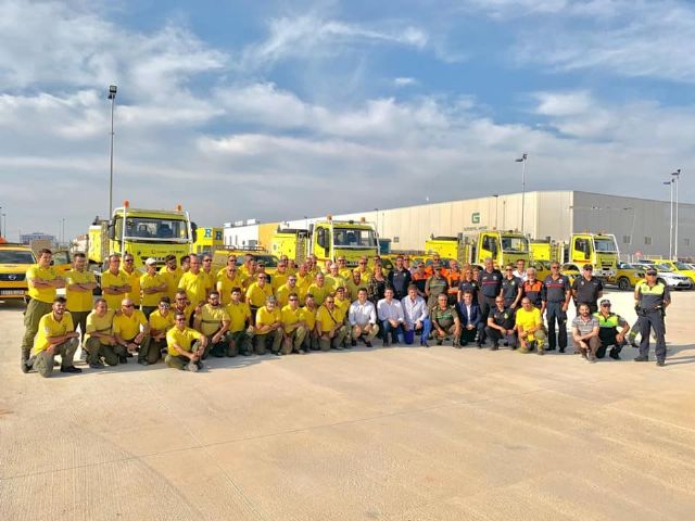 Despedida de las brigadas forestales y bomberos que han ayudado en la normalización del municipio tras las inundaciones - 3, Foto 3
