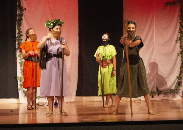 El certamen nacional de teatro amateur Juan año arranca con la 'Asamblea de mujeres' de Caligae Teatro - 4, Foto 4