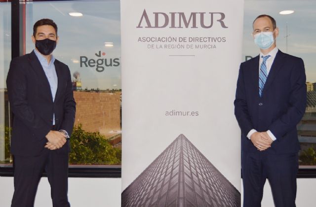 ADIMUR y la multinacional Regus firman un acuerdo de colaboración que pondrá a disposición de los directivos murcianos el uso de espacios de trabajo flexibles en 3.500 centros de negocios - 2, Foto 2